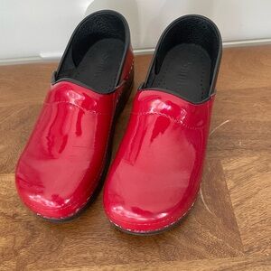Sanita Red and Black Dress Shoes with Glossy Finish